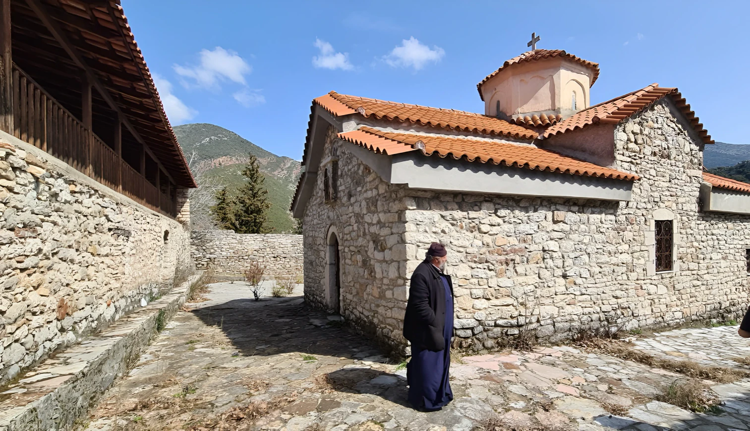 Μονή Αγίας Τριάδας